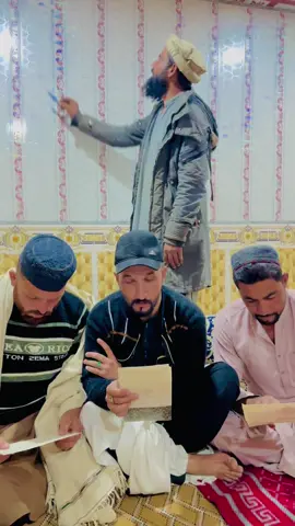 Gharebanano Tariq pattan 😜😜#pak #kash #we #kashmirgroup #eng #fyp #burhan_tv #AikArielBees #ka #foryoupage #viral #foryou 