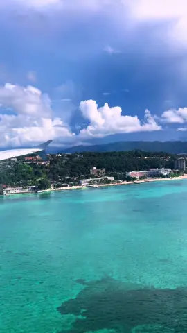 Most beautiful landing! #jamaicantiktok🇯🇲viral #foryou #fyp #jamaicatiktok #montegobay 
