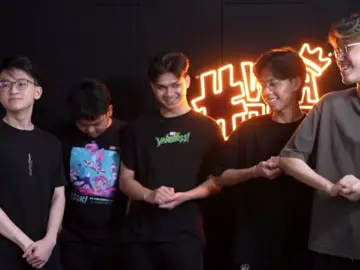 Semngt kalian🧡🥹#rrqhoshi #rrqrinz #rrqsutsujin #rrqdyrennn #fyp 