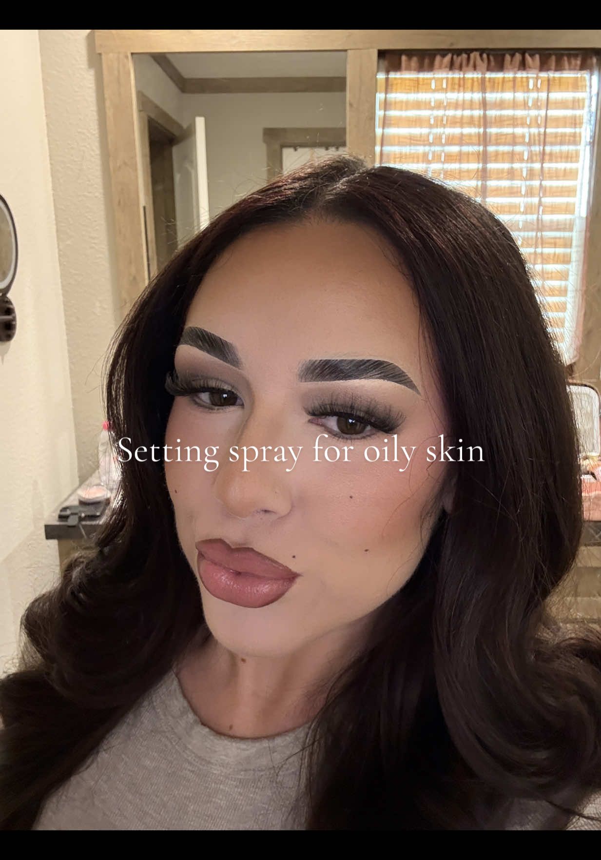 Why haven’t you bought this already ?! LOCK IN YOUR MAKEUP NOW ! Run to the shopping cart! #makeuphacks #makeuptutorial #makeup #oilyskin 