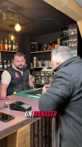 Ce credeți că voia să-i zică superiorului?🤫 #againpizzaandburger #restaurantbucuresti #restaurantlacultei #fyp #again 