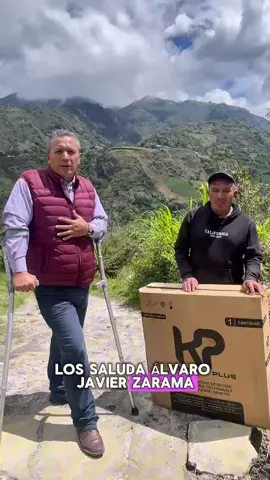 Muy feliz por apoyar estas causas tan bonitas que transforman vidas. El día de ayer, a través de un mensaje en TikTok, conocimos el caso de una señora en una vereda muy lejana del municipio de La Cruz, quien no contaba con su silla de ruedas y debía ser arrastrada para poder suplir sus necesidades básicas. En menos de 24 horas, junto a mi equipo de trabajo, logramos entregarle esta ayuda técnica que sin duda mejorará su calidad de vida y garantiza el ejercicio de sus derechos. Llevamos más de 7.500 tutelas de atención integral ganadas y más de 20 años dedicados a este trabajo tan bonito con las personas más vulnerables. Lo más importante: aquí dejo el contacto por el cual la comunidad podrá comunicarse: 3162316696. Llegaremos hasta cualquier lugar donde nos necesiten para atender estas necesidades.#ayudas humanitarias #discapacidad 