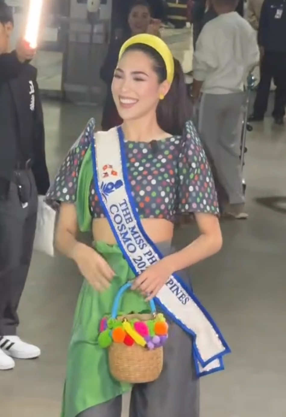 HUWAG NIYO NA LUTUIN! PLS LANG! PANG-MISS UNIVERSE NA TOH OH 😍 #chelseafernandez #misscosmo #misscosmo2025 #misscosmophilippines #vietnam 🎥: @Pageanthology 