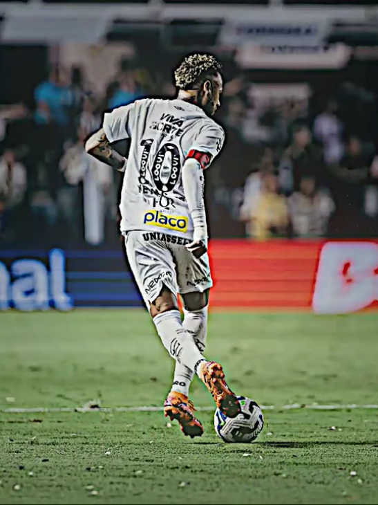 اصابة جديدة لـ نيمار تنهي موسمه مع نادي سانتوس و احتمال ان لا يشارك في كأس العالم القادم 😢💔 ! .. #دايموند💎 #درافن⚜️ #نيمار #تيم_ملوك_العالم 