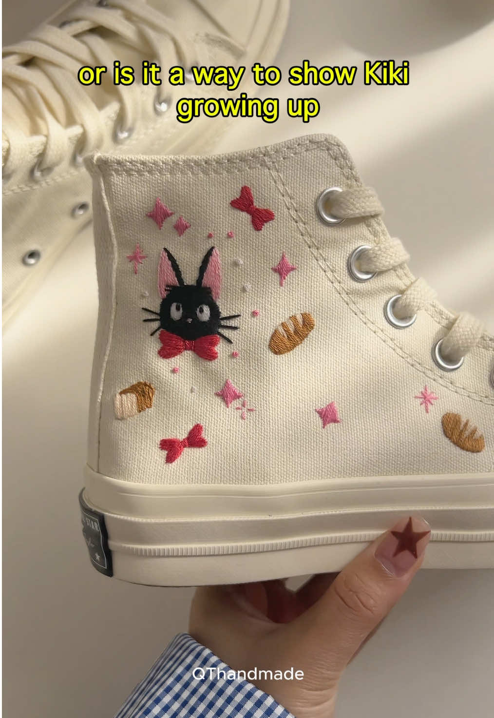 What do you think? 🤔 #kikisdeliveryservice #jiji #jijicat #ghibli #handmadegifts #customshoes #embroidery #handmadecraft 