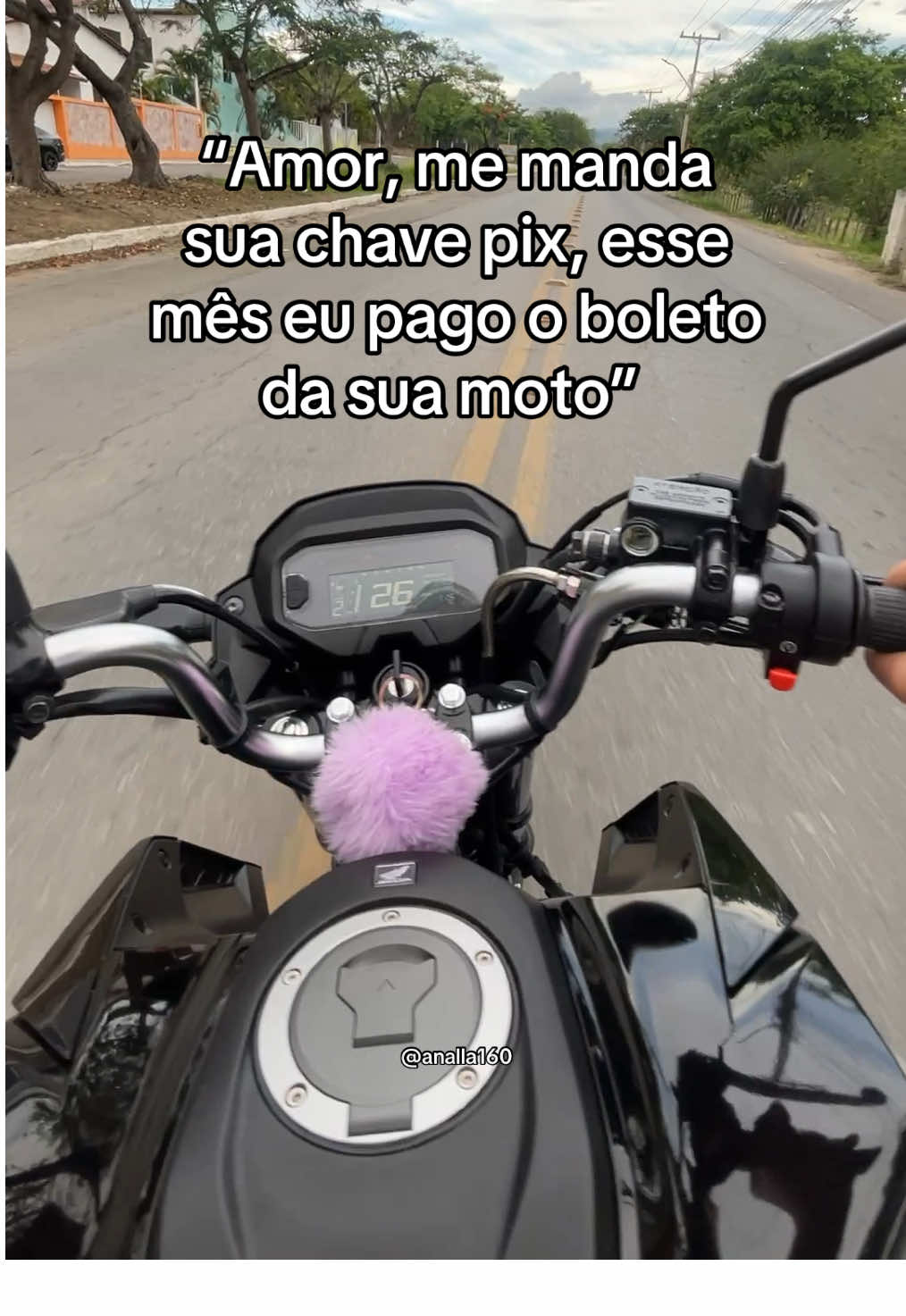 “Amor, me manda sua chave pix, esse mês eu pago o boleto da sua moto”  #creatorsearchinsights #honda #fan160 #motodemenina #motovlog 