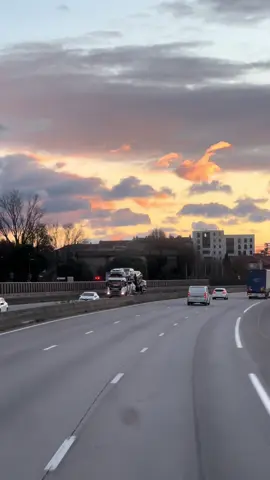 Sunset 🌅 🇫🇷 #france #paris #foryoupage❤️❤️ #europe #truckdriver 