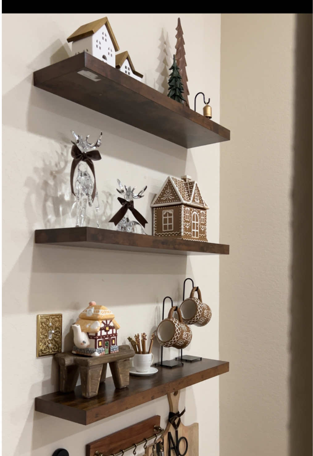 Aún estoy aprendiendo a ser señoraaa,🥹😩 #señoralife #casita #señora #doña #cafecitoychisme 