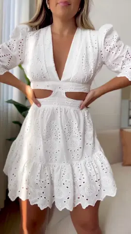 Vestido Lese ❤️  R$139.99 💰❤️ Tamanhos M e G ❤️  #vestidos #natal #reveillon #praia #festas 