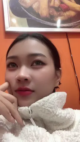 Chuyện đêm hôm 🥴