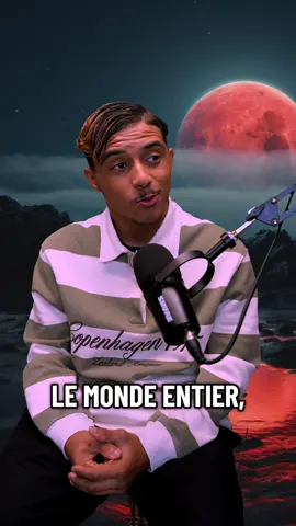 La lune est clair le monde entier, mais elle ne dit jamais un mot 🤫 🌛 #pourtoi #neditrien #gardepourtoi #attention #foryou 