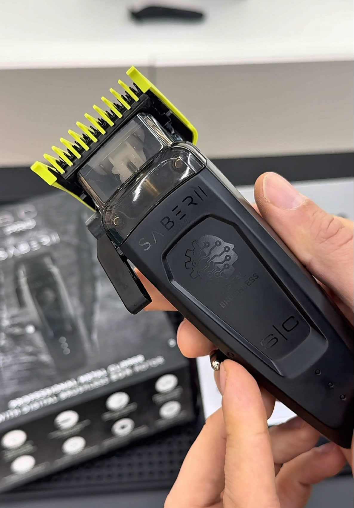 Gammapiù Premium drop. Doppio magnete 🧲 aggancio blindato 🔒 Compatibili con la maggior parte dei clippers. 