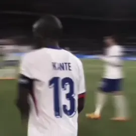 لاعبنا💛🐝#كانتي #النحله🐝🃏 #النصر💛💙العالمي #القوت🇵🇹🐐 #النصر_السعودي 