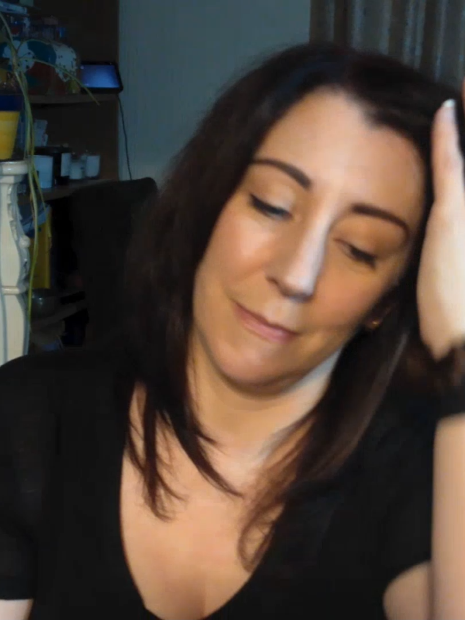 Part 10 of 10 A difficult time is coming to an end but someone from your past is struggling to move on. #tarotreader #lightworker #reikihealing #fyp #spiritualtiktok