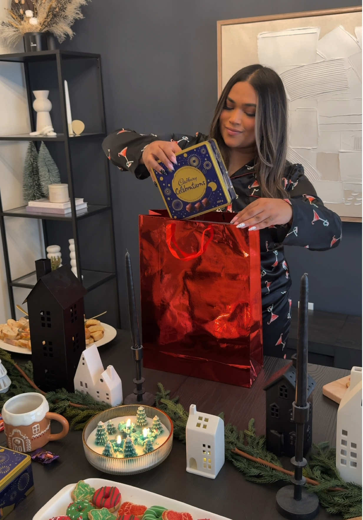 Holiday nights in are my favorite! Candles lit, cocoa poured, and gifts that make people smile. ✨ The Cadbury Celebrations Gifting Tin was the perfect little surprise for everyone around my table. Sweet, thoughtful, and meant to be shared. 🍫🎁 #AD  #holidaynightin #hosting #giftideas 
