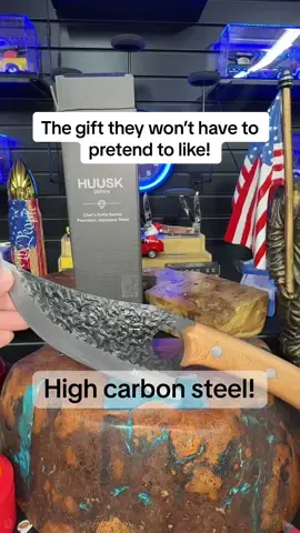 Because who doesn’t love a new knife?! #blackfriday #deals #knives