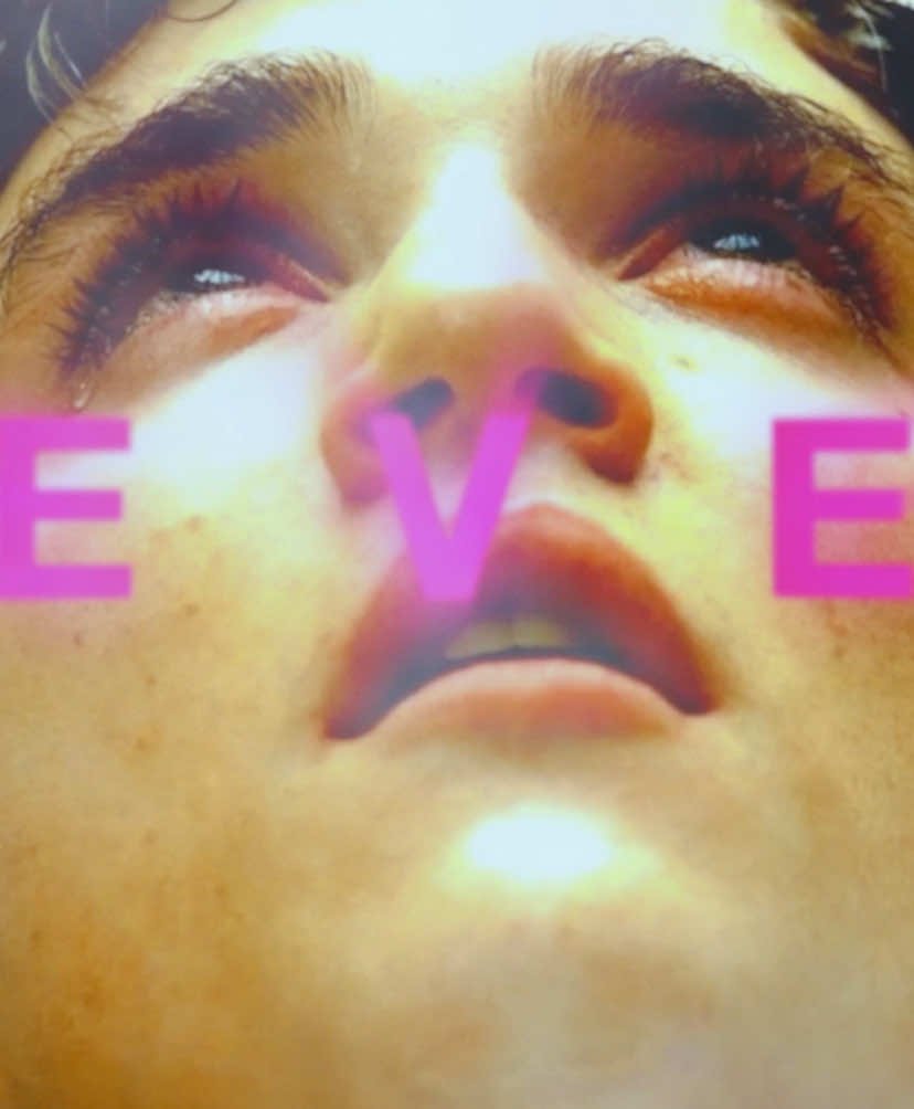 tried a different style 😝 #coldcase #kylegallner #kylegallneredit #edit #edits —Kyle Gallner as Cameron in s4e1, Cold Case. [scp: cobrimescenes]