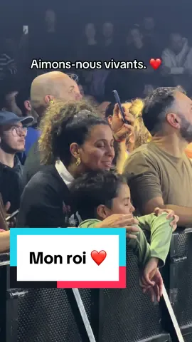 N'essaie pas d'être parfait, essaie d'être heureux ❤️