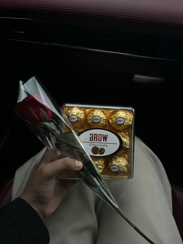 this song cursed😟