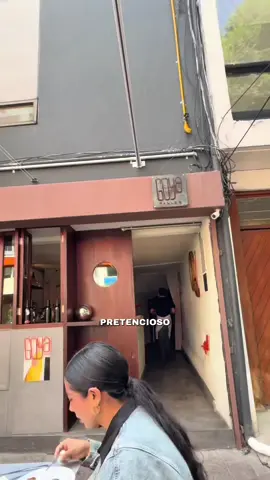 Buscas un brunch rico en Polanco sin lo pretencioso? ✨ Goya Taller es un spot escondido que en la mañana es café–brunch cozy y en la tarde se vuelve wine bar. Probamos el Peri Peri Bhurji y el pan francés… 10/10. Si vienes a CDMX, este lugar sí o sí tiene que estar en tu lista. 📍 Polanco 💡 Guarda este video para tu próximo brunch. #polanco #cdmx #restaurante #brunch #desayuno 