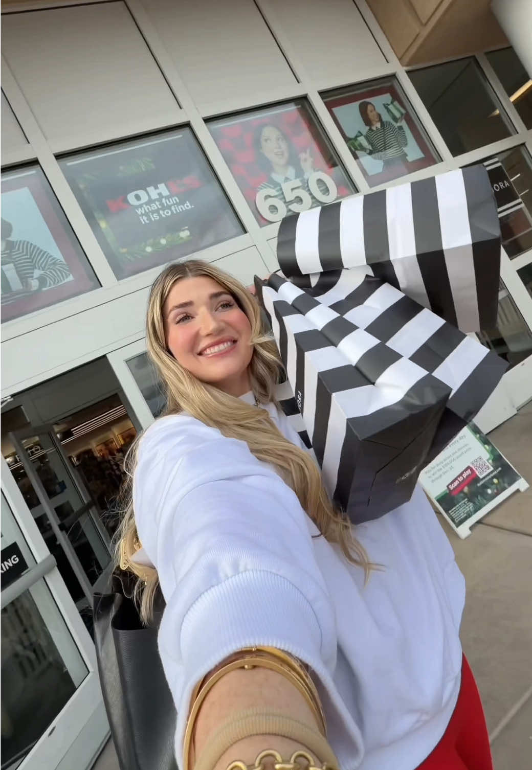 Angel tree shopping ❤️🥹 #angeltree #shopping #Vlog #angeltreeshopping @Walmart @canonusa @Hairitage by Mindy @Summer Fridays @laneige_us @Benefit Cosmetics @Tatcha US @sephora @Saie @Gisou @Charlotte Tilbury @Sol de Janeiro @tarte cosmetics @amika @Glow Recipe @ONE SIZE BEAUTY @Rare Beauty @Sixteen By JustKass & NEN 