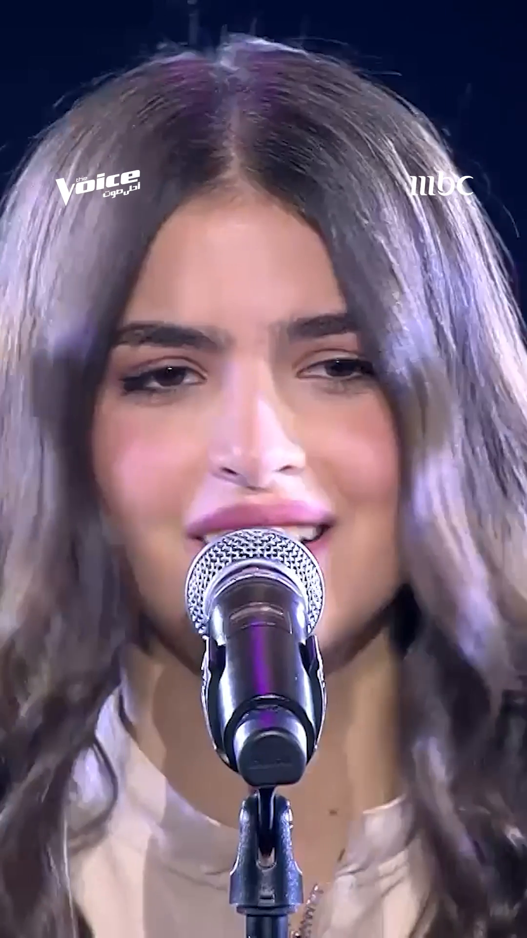 صوت مرعب للمشتركة جودي شاهين وردة فعل ناصيف وأحمد أبكت والدها على المسرح #MBCTheVoice يعرض كل أربعاء 9:30 مساءً بتوقيت السعودية على #MBC1 مجاناً على شاهد @ahmedsaadofficial @rahmariad @nassifzeytoun