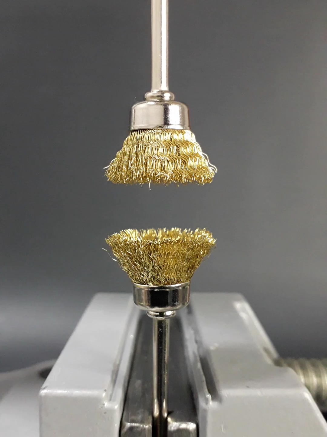 Testei fazer fricção usando escova de aço part4 #experiment