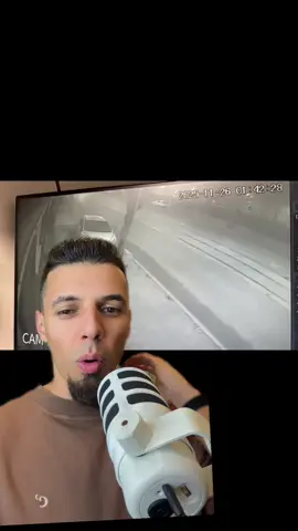 Manifest! Vă rog! Mergeți încet! Viteza pe drumurile publice NU aduce NIMIC bun! #conduceredefensiva #instructorauto #accident #ferentari 