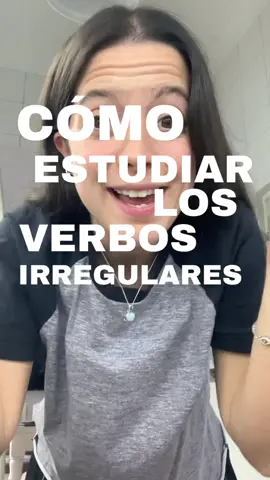 No hay una fórmula mágica pero quizas si una divertida 🕺🏻 la temida lista de verbos irregulares  #sayhienglish #irregularverbsinenglish #englishteacher #studyenglish #easygrammar 