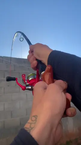 Testando a vara de pesca de 30 reais! #peaca #pescaria #pescador #pescadores #pescando 