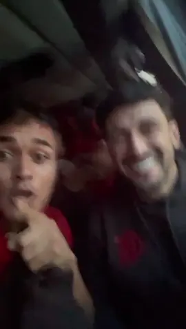 ARRAXCA, EU SOU SEU FÃ CAR… HAHAHA QUE INVASÃO TOP! O TETRA VEM!