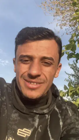 دمئ ضلت عليكم تذرف عيوني 