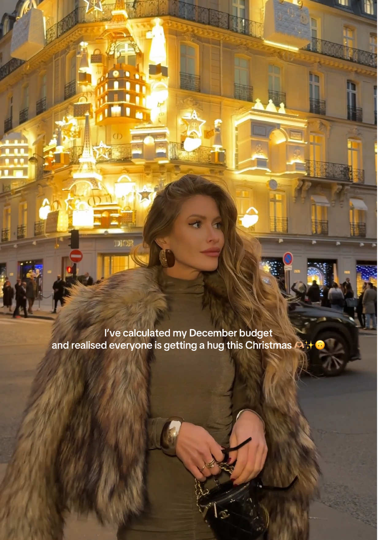 Very loving one at least 😌🙃✨🫶🏼 . . . . . . #christmastime #paris #christmasinparis #funnycaptions #relatablecontent 