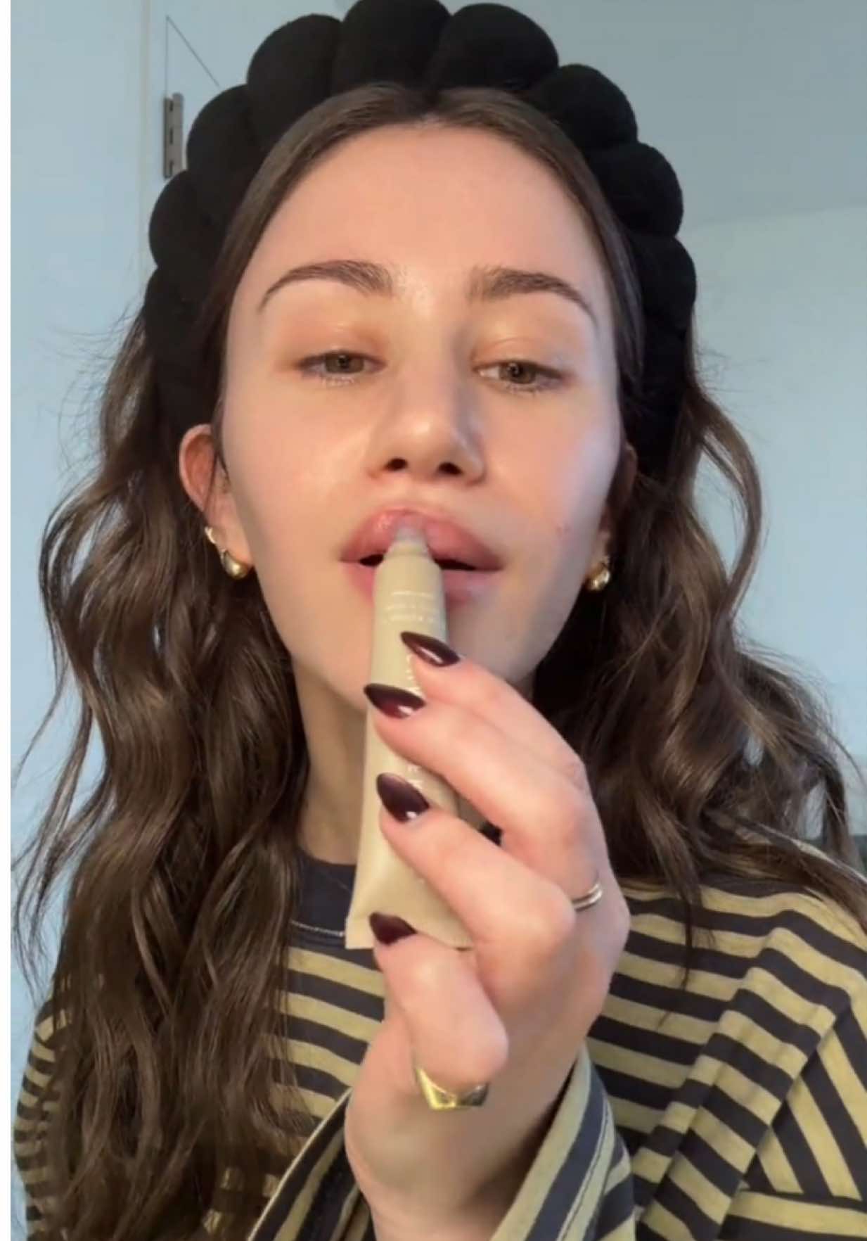 Get ready with @Carly🤍 💧 Jet Lag Eye Patches 🌿 Gentle Reset Daily Exfoliating Pads ☁️ Cloud Dew Moisturizer ☀️ ShadeDrops Mineral Milk Sunscreen ✨ Lip Butter Balm Vanilla Shop her routine with 20% off this week, use code: CYBER at checkout. All orders of $75+ will receive a free mini travel tote in a surprise color. *while supplies last