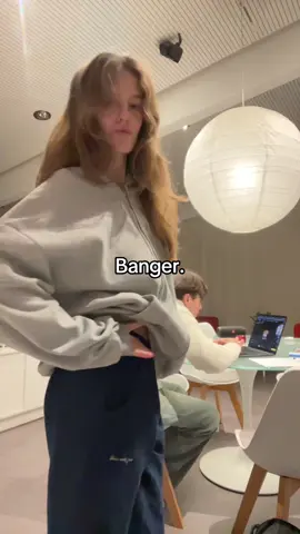 We watched s4 in 2022 together and we will watch s5 too #goingstrong #strangerthings 