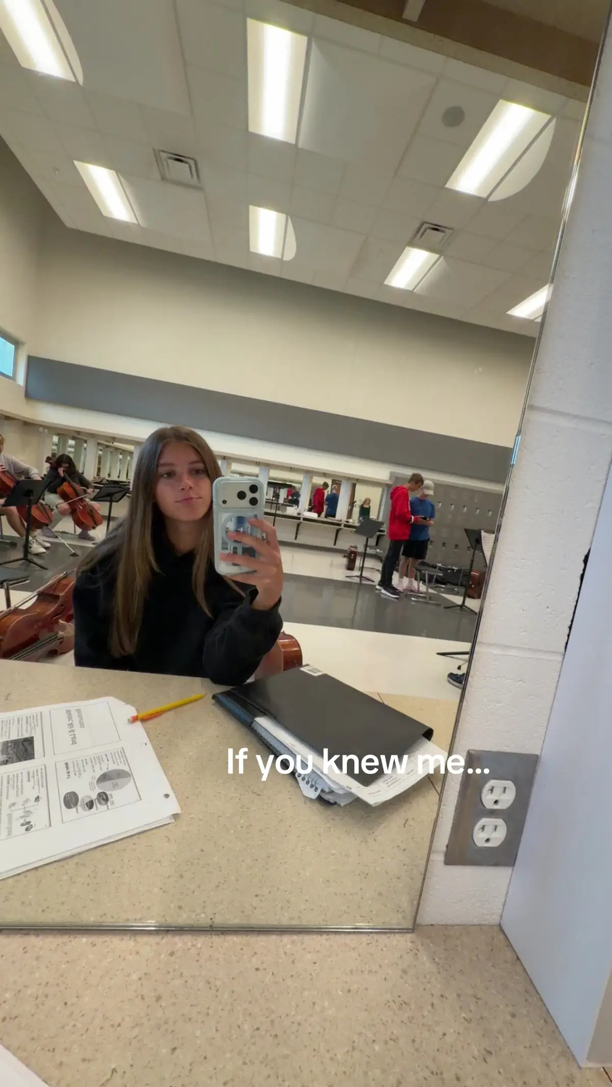 I’m way to excited for stranger things!#fyp #holiday #ifyouknewmeatall #favorite #blowthisup