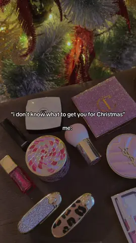 this is what the girlies want, trust 💯 #luxurymakeup #luxurybeauty #christmasgiftideas #makeuplovers #girlytok 