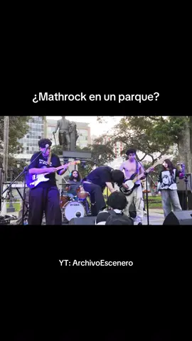 Luego de tocar en la radio nos invitaron al parque 😳💙. Recuerdos de lo que fue el LOC en la calle V8 de @LOC ESTUDIO. Gracias a Sammy de Archivo Escenero por el registro, video completo en su canal de youtube. . . #mathrock #emo #midwestemo #fyp #fyppppppppppppppppppppppp 