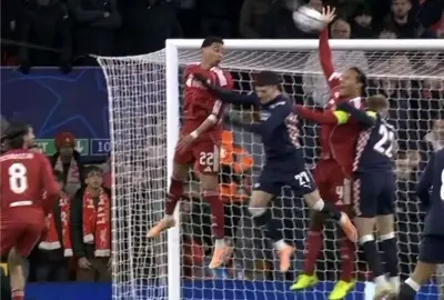 Liverpool were playing handball 🫴😂