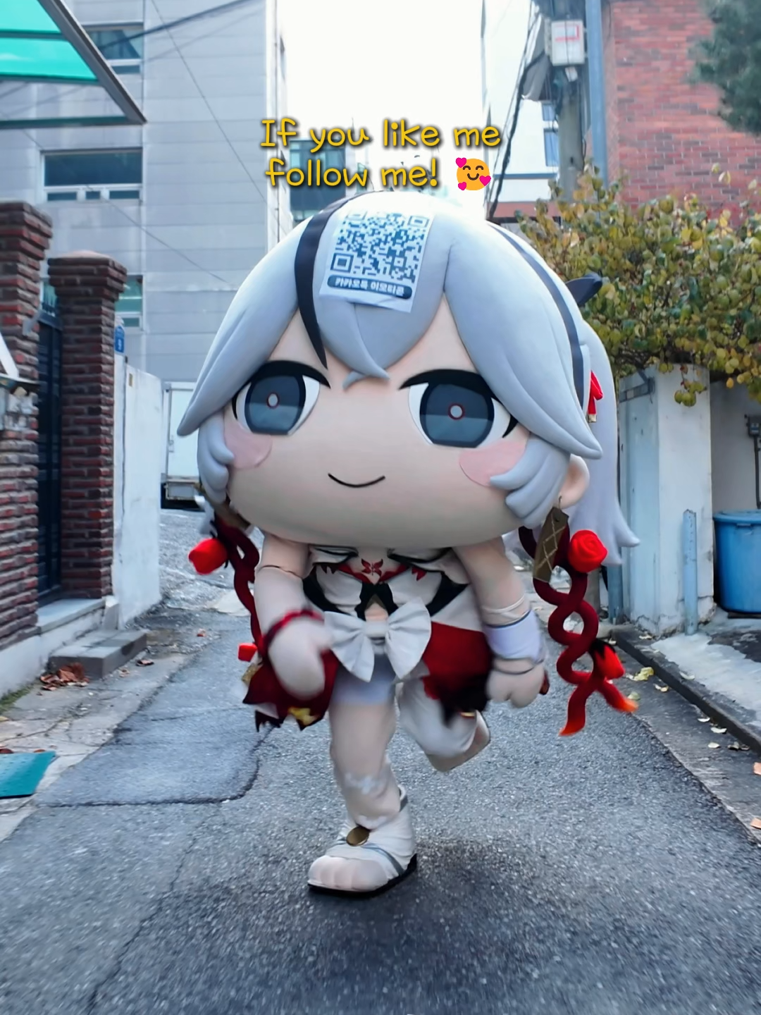 I told her I hadn't bought her Camellya emoji yet Playback speed not adjusted Not an AI-generated video help me 띵조카페 카멜탈 인형탈 #鳴潮 #WutheringWaves