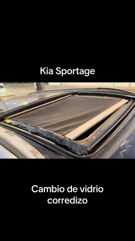#kia #sportage #kiasportage #autos  Reemplanzo de luneta principal  Kia Sportage 2013 , y reparación de persianas manuales. Somos la mejor opción 📲 967344196