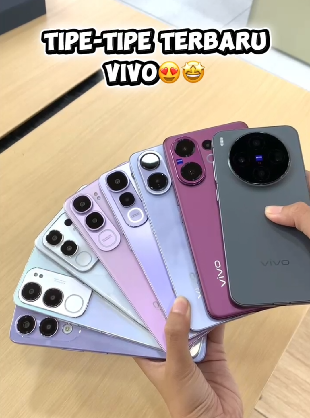 series terbaru vivo, kira kira kalian tim mana nih?😁 Jangan lupa kalo cari yang lengkap, termurah, dan bergaransi resmi hanya di Prestige ajaa ✅Melayani COD ✅Melayani Tukar Tambah ✅Cicilan hanya menggunakan e-KTP ✅Pembayaran menggunakan SpayLater Limit Xtra Info pemesanan: 081230749884 (Admin 1) 085649898330 (Admin 2) #authorizeddealer #originalbarangnya #jujurharganya