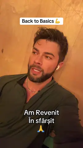 Am reînceput antrenamentele 🙌 Doamne ajută ne simțim bine puternici sănătoși 💪  De la @Catalin Brinza nici un semn,  Cred ca a intrat in spiritul Sărbătorilor ( mănânci până te 💩 pe tine )  Dar sper sa mă înșel și să continuăm ce am început!  Până una alta mă duc să Bag La Păcănele 🎰😂💁‍♂️ #Lemne #Bujori #fy #foryou #insulaiubirii 