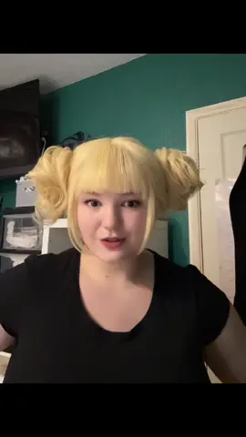 Sorry for the late post, I accidentally deleted my entire piece of coursework and had to rewrite it to send off that was due yesterday that only got completed today so it’s been chaotic. Have a great day and night!! #himikotoga #cosplay #mha #fyp #bnha 