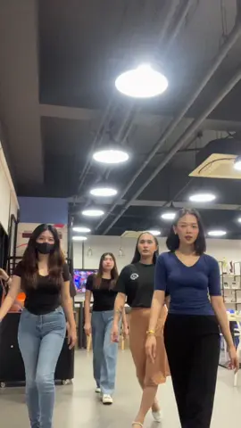 @Flory's @️Shaiwraaa @Kyle 