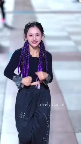Winter girl#dance #happydance #cutedance #trending #fyp 