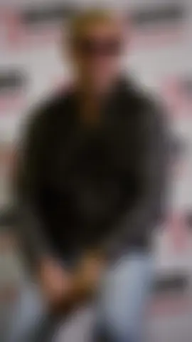 I’m sad 😞 can you say hi to me❤️❤️❤️❤️#kevincostner#