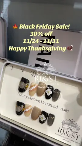 🎉 Thanksgiving Sale! 🎉 All items in the sale section: 30% OFF – every single one!  📅 Nov 24 – Nov 31 Don’t miss it… miss it and you’ll wait until next year! 💌 DM us for any questions or purchase online #pressonnails #nailsrjst #blackfriday #thanksgiving #ktown 