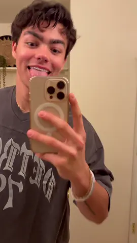 #hollisterpartner Spend a day in my life fitted up in @hollister 30% off everything right now for Black Friday #hollisterbf  Offer valid in stores and online November 26, 2025 to November 30, 2025 in US. Excludes clearance and gift cards. Online price reflects discount.