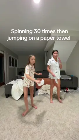 #viral #funny#trend#spinning30timesthenjumppingonpaper#fyp @💝💝💝 @charlotte 